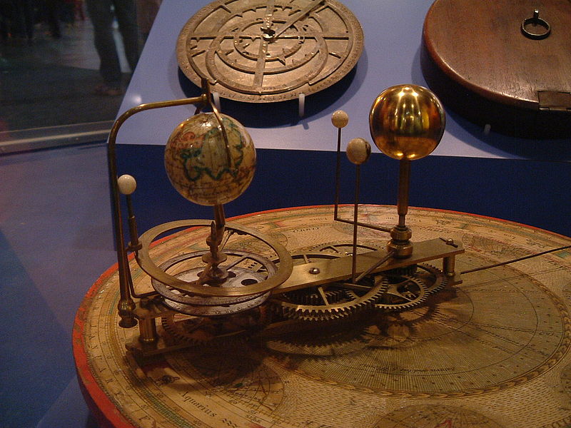 A modern orrery: mechanical model of planets